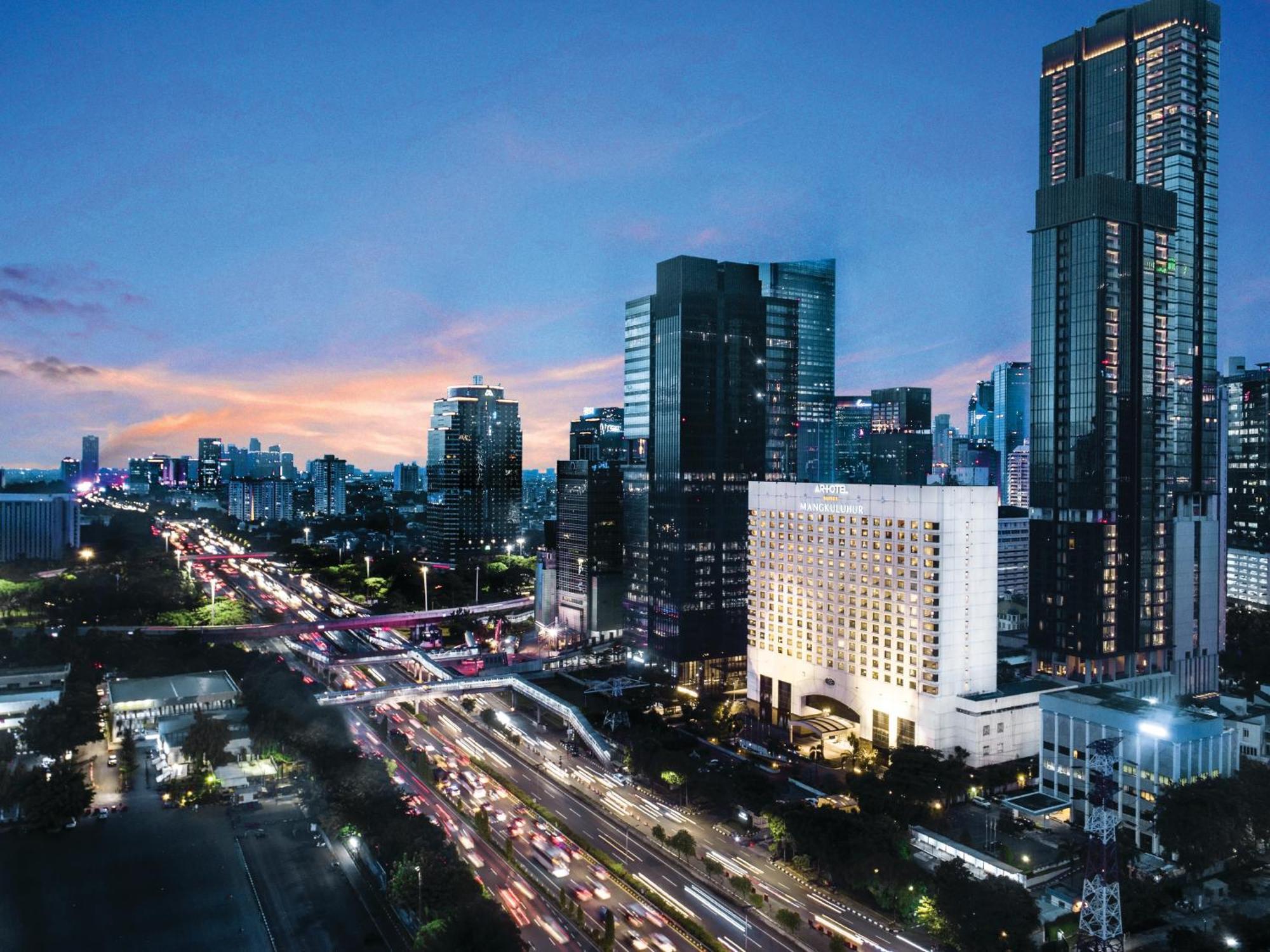 Mangkuluhur Artotel Suites Джакарта Экстерьер фото